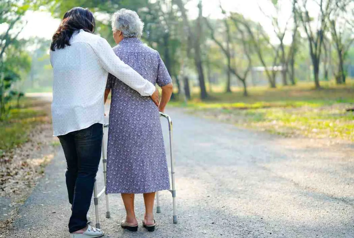 How Companion Care in New Canaan Helps Seniors Live Happier, More Independent Lives